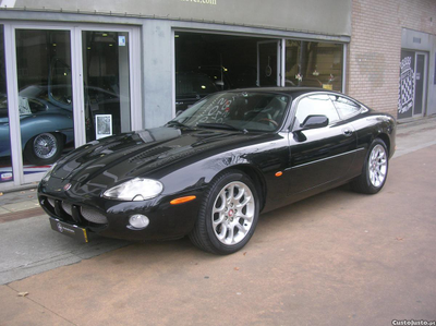 Jaguar XKR Coupé