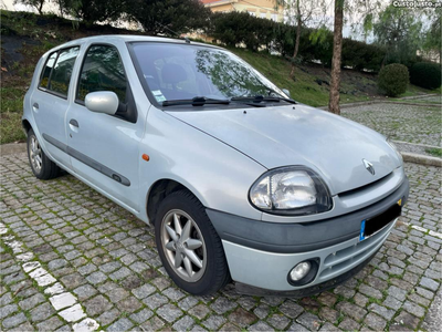 Renault Clio 1.9d RXE 5 lugares Diesel