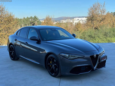 Alfa Romeo Giulia 2.2D Q4 210CV VELOCE NACIONAL