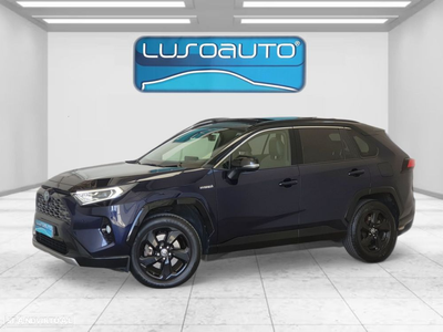 Toyota RAV4 2.5 HDF Lounge