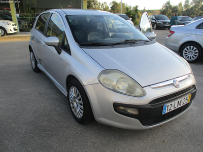 Fiat Grande Punto 1300 75 vc