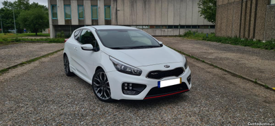 Kia Ceed SCOUPÉ 1.6 T-GDI 204CV