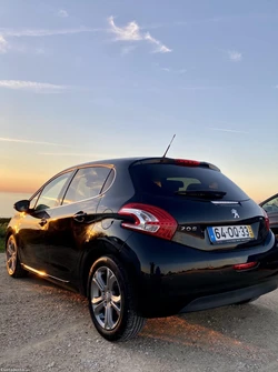 Peugeot 208 Allure