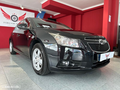 Chevrolet Cruze 1.6 LS