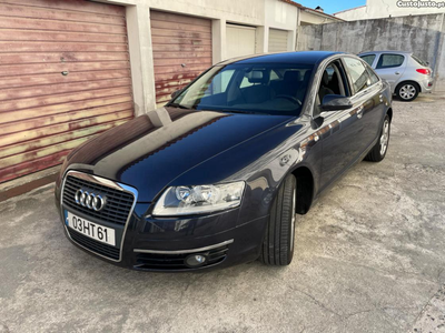 Audi A6 Sedan