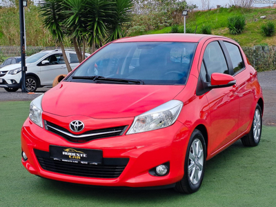 Toyota Yaris COOL 1.0 VVT-i 70CV GASOLINA 2013