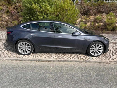 Tesla Model 3 Long Range Dual Motor AWD