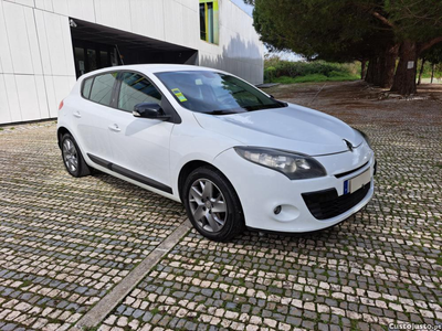 Renault Mégane 1.5 DCI 110 CV - 6 Velocidades.