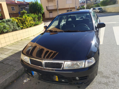 Mitsubishi Lancer 1.3 GLX muitos extras