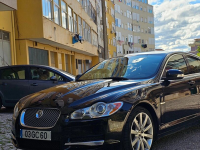 Jaguar XF 2.7 D V6 Luxury