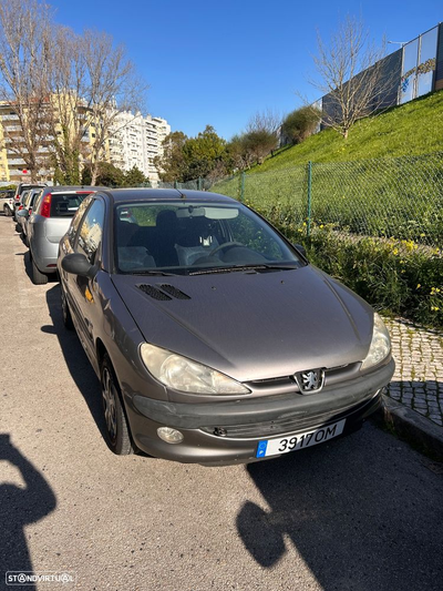 Peugeot 206