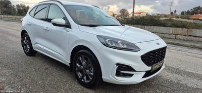 Ford Kuga 2.5 PHEV ST-Line