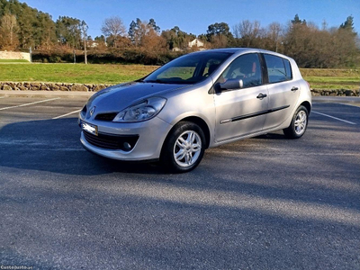 Renault Clio 1.2 16V Rip Curl