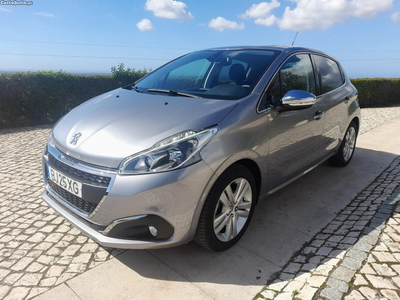 Peugeot 208 1.2 Pure-Tech Allure Cx.Automática 110cv