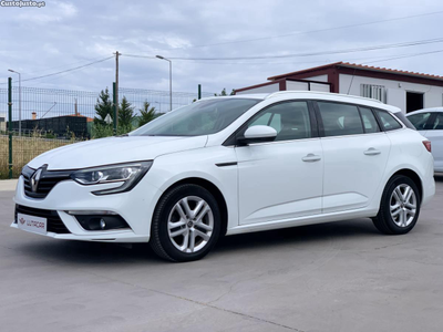 Renault Mégane Sport Tourer 1.5 Blue dCi Zen