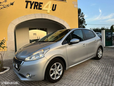 Peugeot 208 1.4 HDi Active