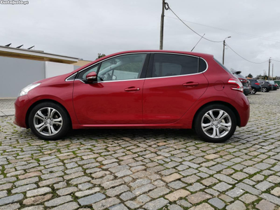 Peugeot 208 1.2 PureTech Allure