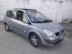 Renault Scénic 6 velocidades tecto panorâmico