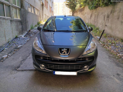 Peugeot 207 C.C.