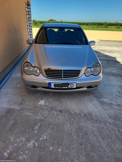 Mercedes-Benz C 270 5 portas