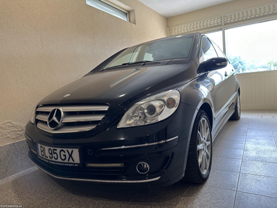 Mercedes-Benz B 200 Gasolina