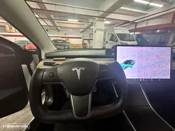 Tesla Model 3 Standard Range Plus RWD