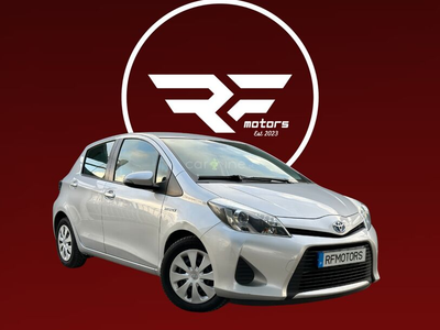 Toyota Yaris 1.5 HSD Comfort+Pack Style+Navi