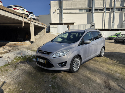 Ford Grand C-Max 1.6tdci 110cv 7lug