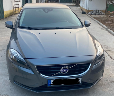 Volvo V40 Momentum