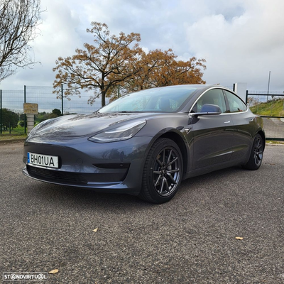 Tesla Model 3 Standard Range Plus RWD