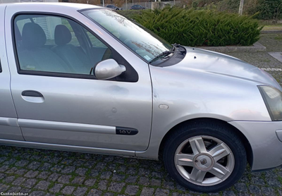 Renault Clio 1.2 16V extreme 75Cv