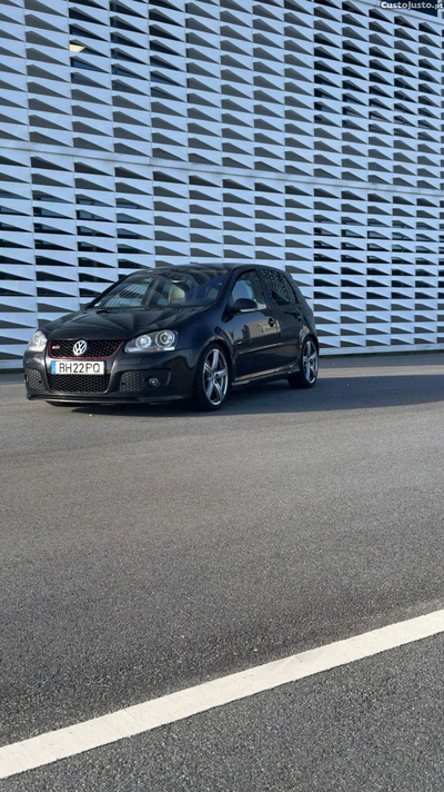 VW Golf GTI DSG PIRELLI