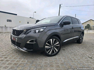 Peugeot 5008 GT LINE 1.5 130cv