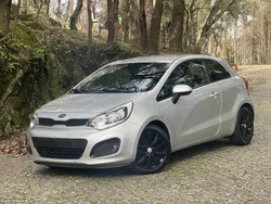 Kia Rio 1.1 CRDi 2012 Económico e Fiável