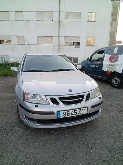 Saab 9-3 1.9 tid vector