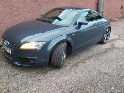 Audi TT Coupé 1.8 TFSi S-line