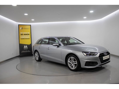 Audi A4 30 TDI S TRONIC