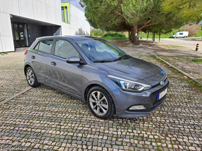 Hyundai i20 CRDI Comfort + Pack Look + JLL16 - NACIONAL