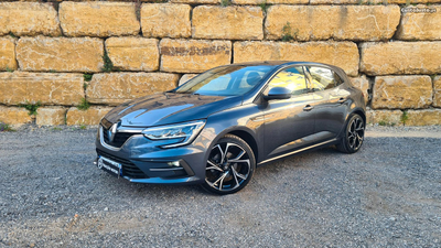 Renault Mégane 1.5 Blue dCi Intens EDC