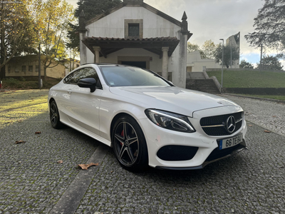 Mercedes-Benz C 250 Coupe AMG LINE