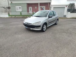 Peugeot 206 1.4 versão Quiksilver