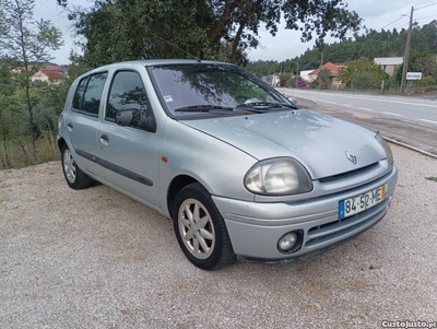 Renault Clio 1.9D