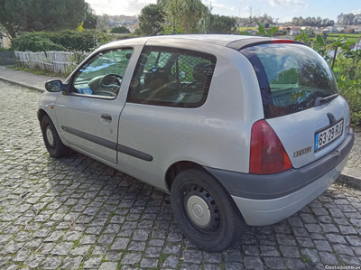 Renault Clio 1.5dci 2 lugares