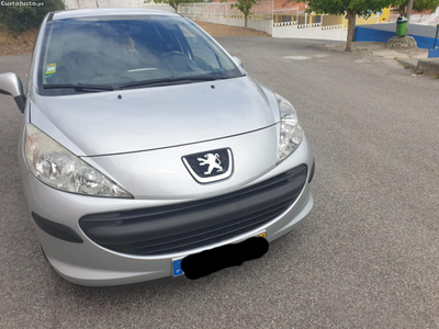 Peugeot 207 HDI