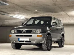 Nissan Terrano SE