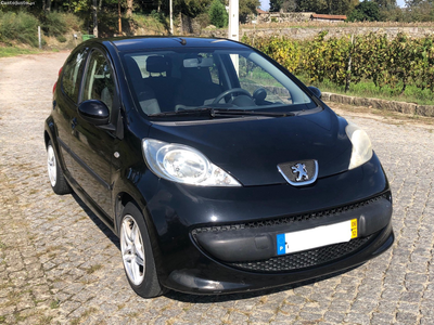 Peugeot 107 1.0