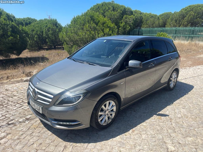 Mercedes-Benz B 200 CDI Avantgarde