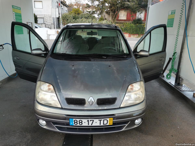 Renault Scénic 1.4