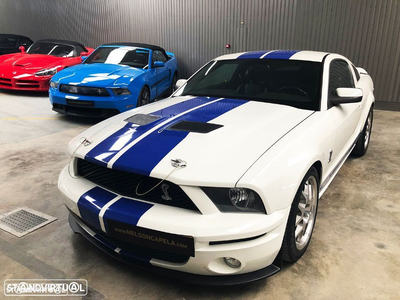 Ford Mustang Shelby GT500 V8 5.4 Supercharged