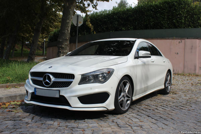 Mercedes-Benz CLA 180 D AMG